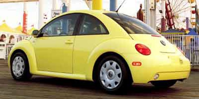Used 2001 Volkswagen Beetle GLS FWD image 1