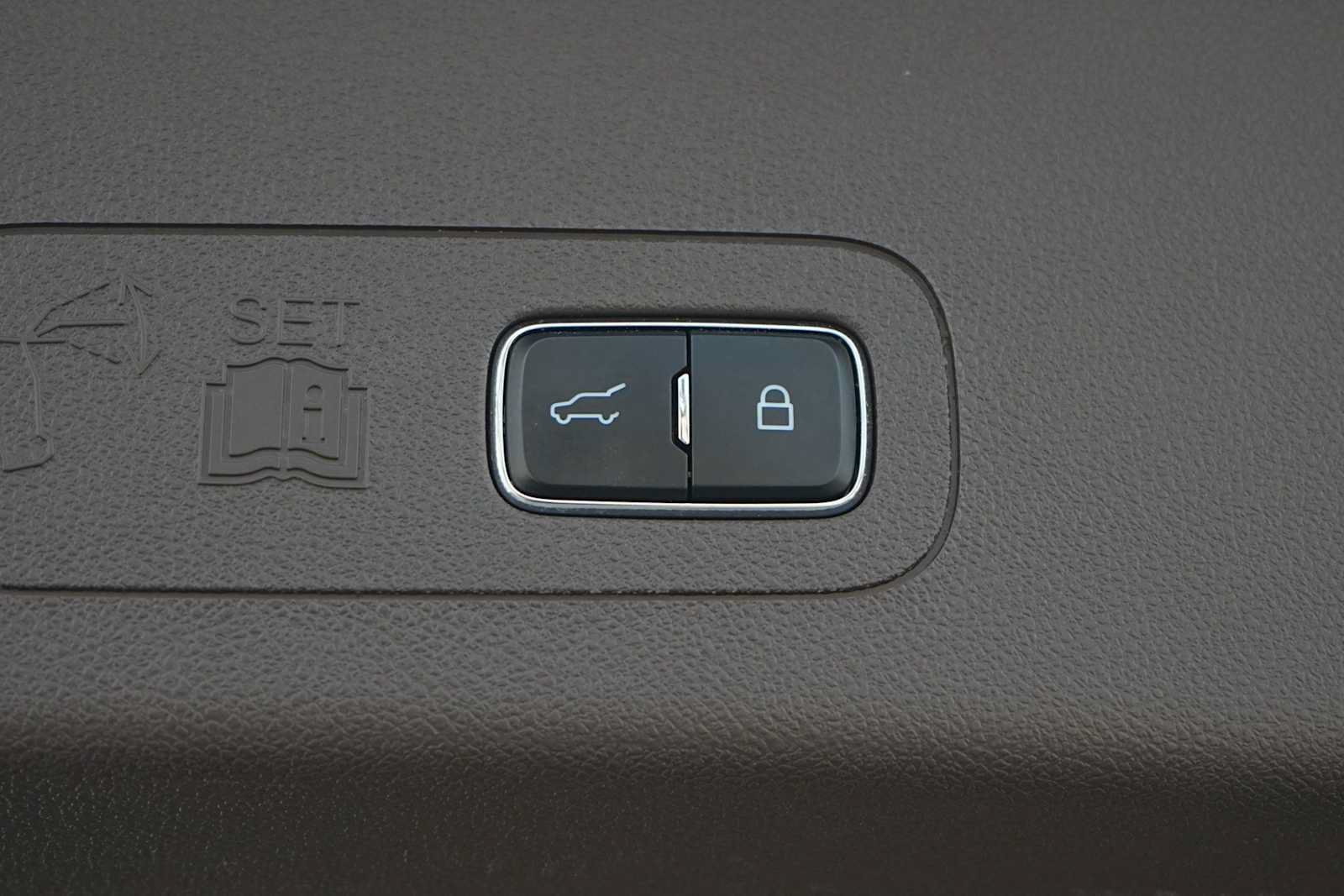 Used 2024 Lincoln Aviator Reserve w/ Equipment Group 201A RWD image 27