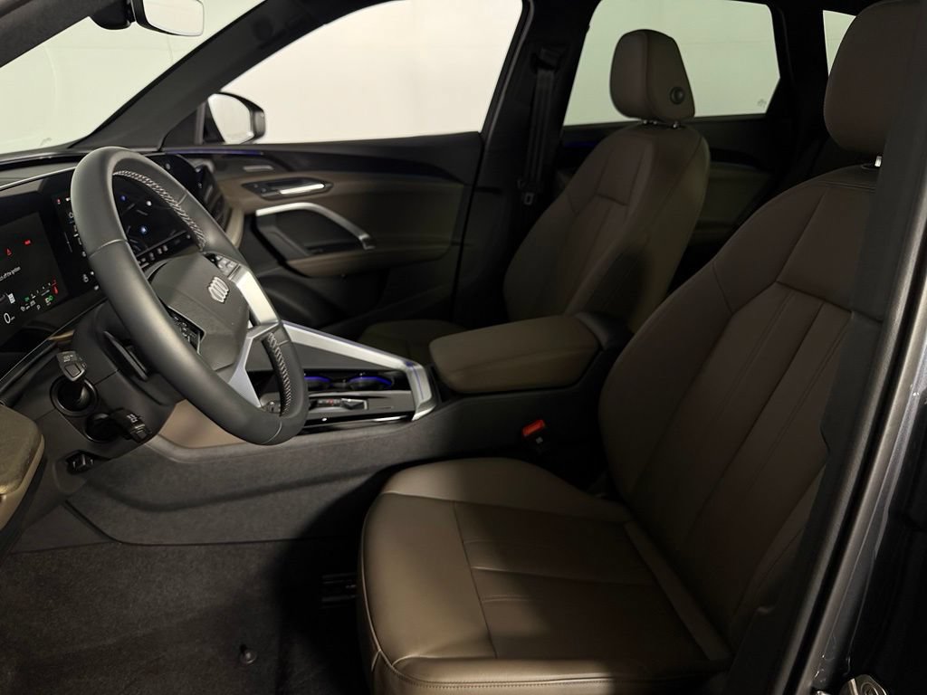 Used 2025 Audi Q5 Premium Plus AWD/4WD image 23