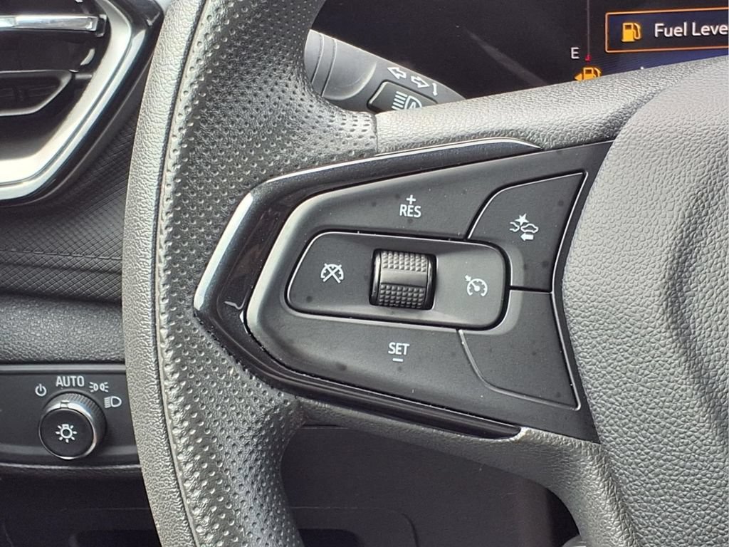 Used 2025 Chevrolet TrailBlazer LT FWD image 16