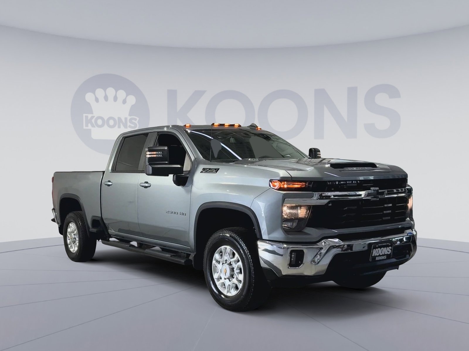 Used 2024 Chevrolet Silverado 2500 LT AWD/4WD image 2