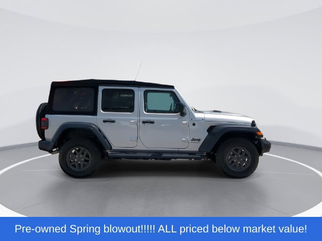 Used 2024 Jeep Wrangler Unlimited Sport AWD/4WD image 9