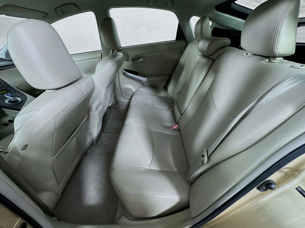 Used 2011 Toyota Prius Five w/ Advanced Technology Pkg image 28