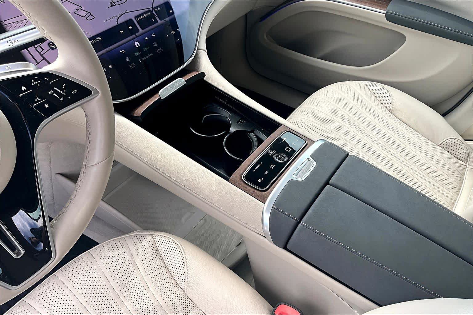 Used 2024 Mercedes-Benz EQS 450+ 4MATIC SUV image 16
