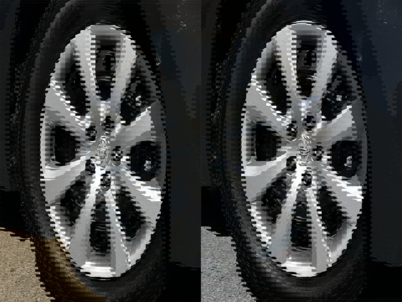 Used 2024 Toyota Corolla LE image 28