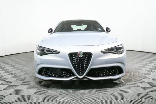New 2026 Alfa Romeo Giulia w/ Driving Assist Package RWD image 35