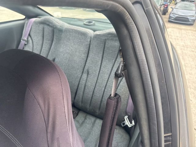 Used 2004 Chevrolet Cavalier Coupe w/ Preferred Equipment Group FWD image 38
