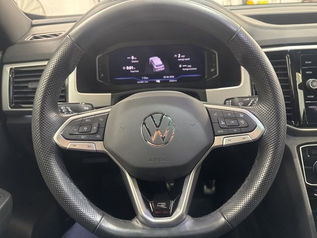 Certified 2022 Volkswagen Atlas Cross Sport SEL R-Line image 14