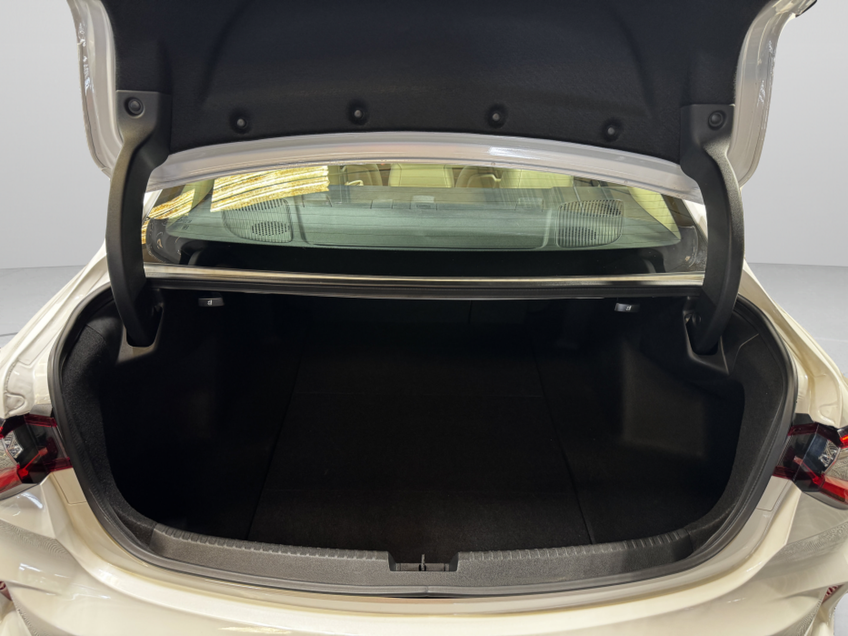 Certified 2025 Acura TLX w/ Technology Package FWD image 41
