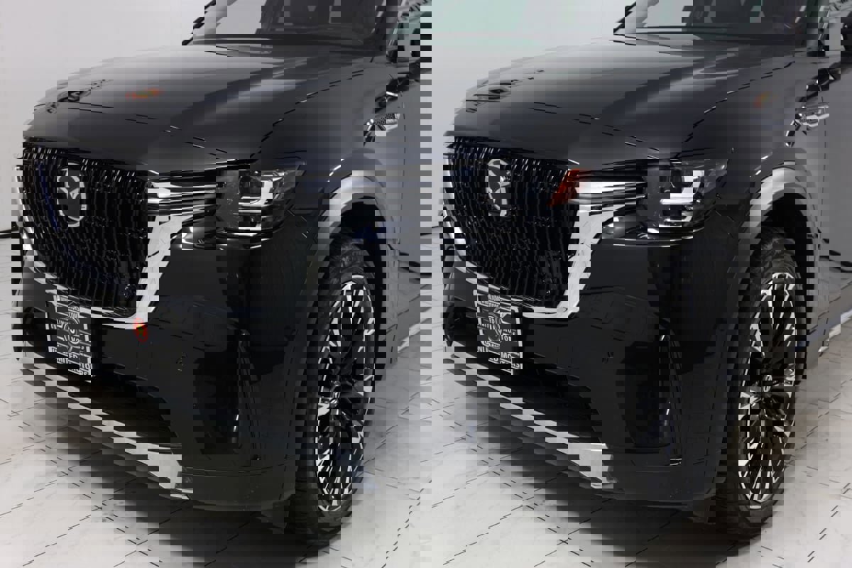 Used 2024 MAZDA CX-90 Plug-In Hybrid w/ Premium Pkg image 50