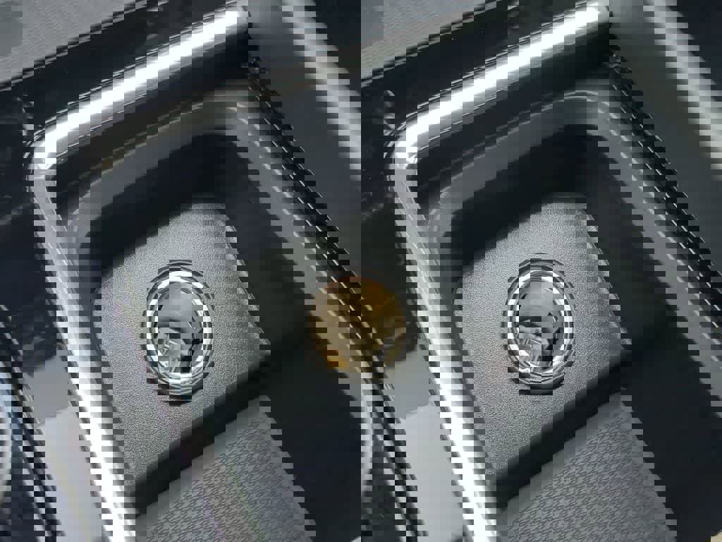 Used 2026 Volvo XC60 B5 Plus w/ Protection Package Premier image 28