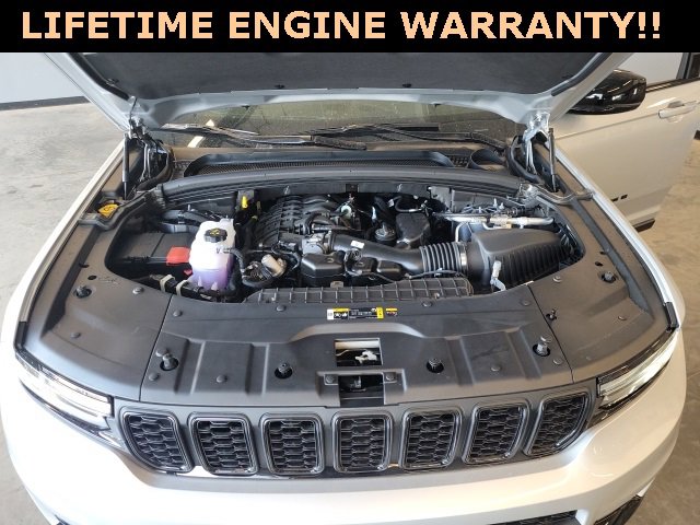 New 2025 Jeep Grand Cherokee L Limited w/ Black Appearance Package image 47