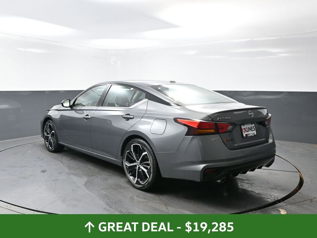 Used 2024 Nissan Altima 2.5 SR image 13