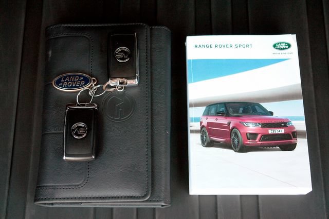 Used 2021 Land Rover Range Rover Sport SVR Carbon Edition AWD/4WD image 52