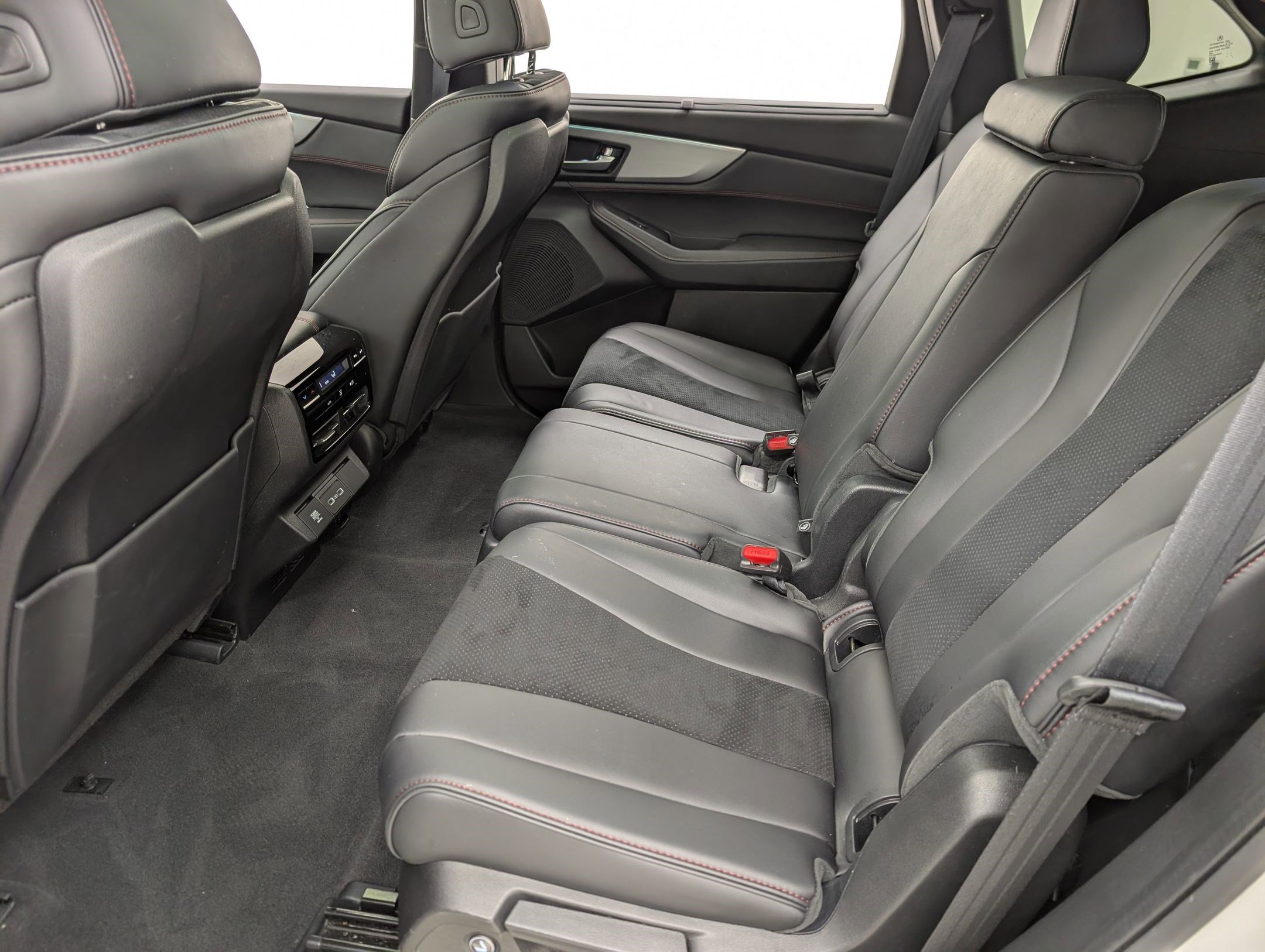 Used 2023 Acura MDX A-Spec image 14