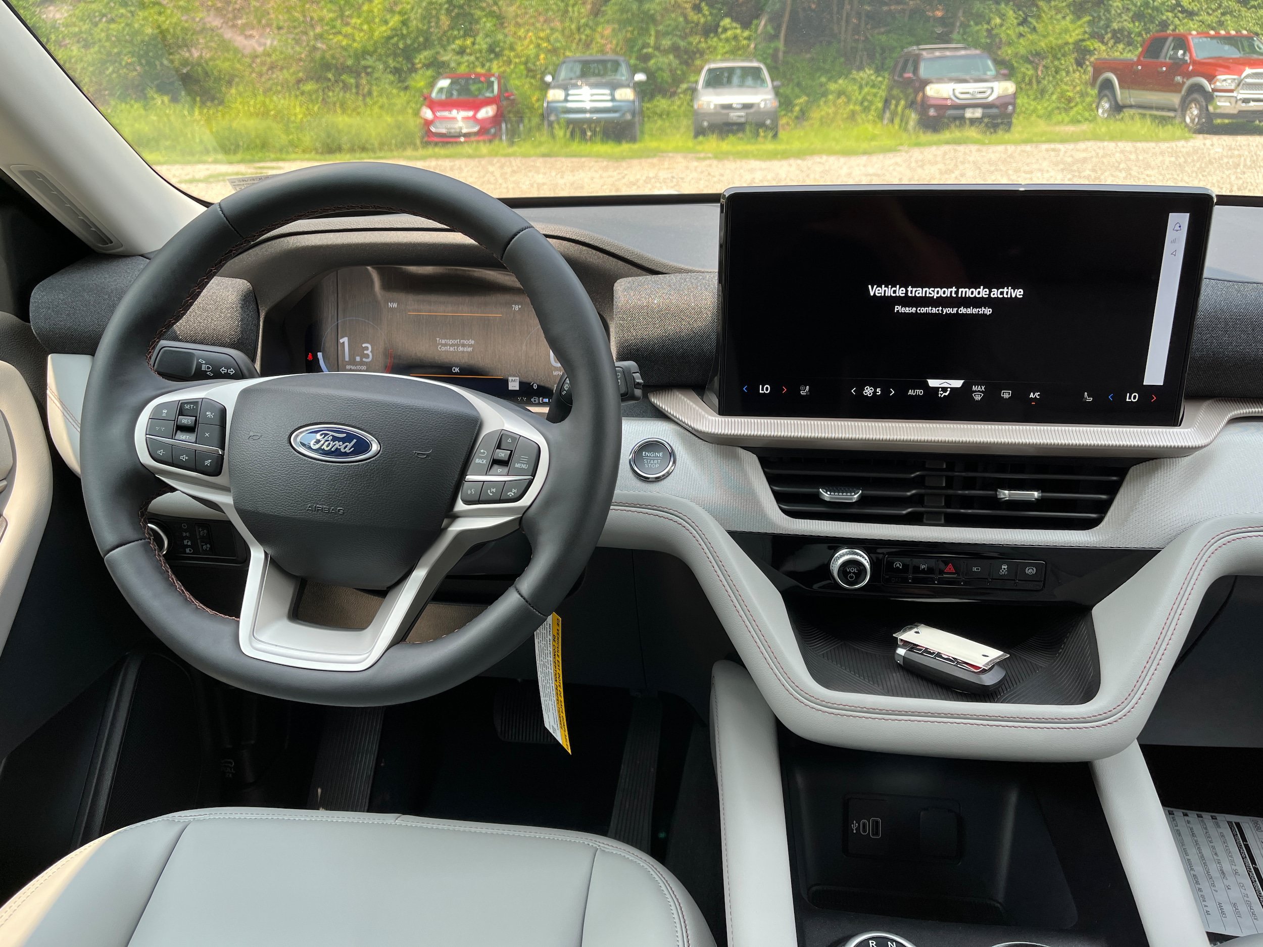 New 2026 Ford Explorer Active w/ Active Comfort Package AWD/4WD image 13