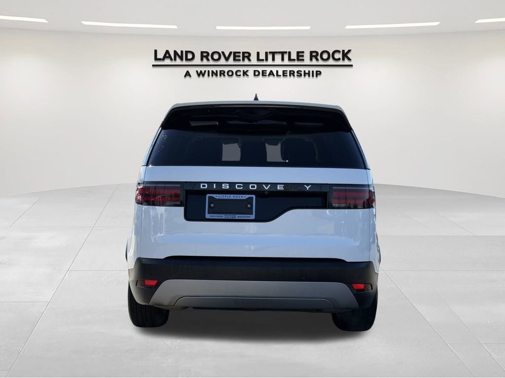 Used 2024 Land Rover Discovery S image 7