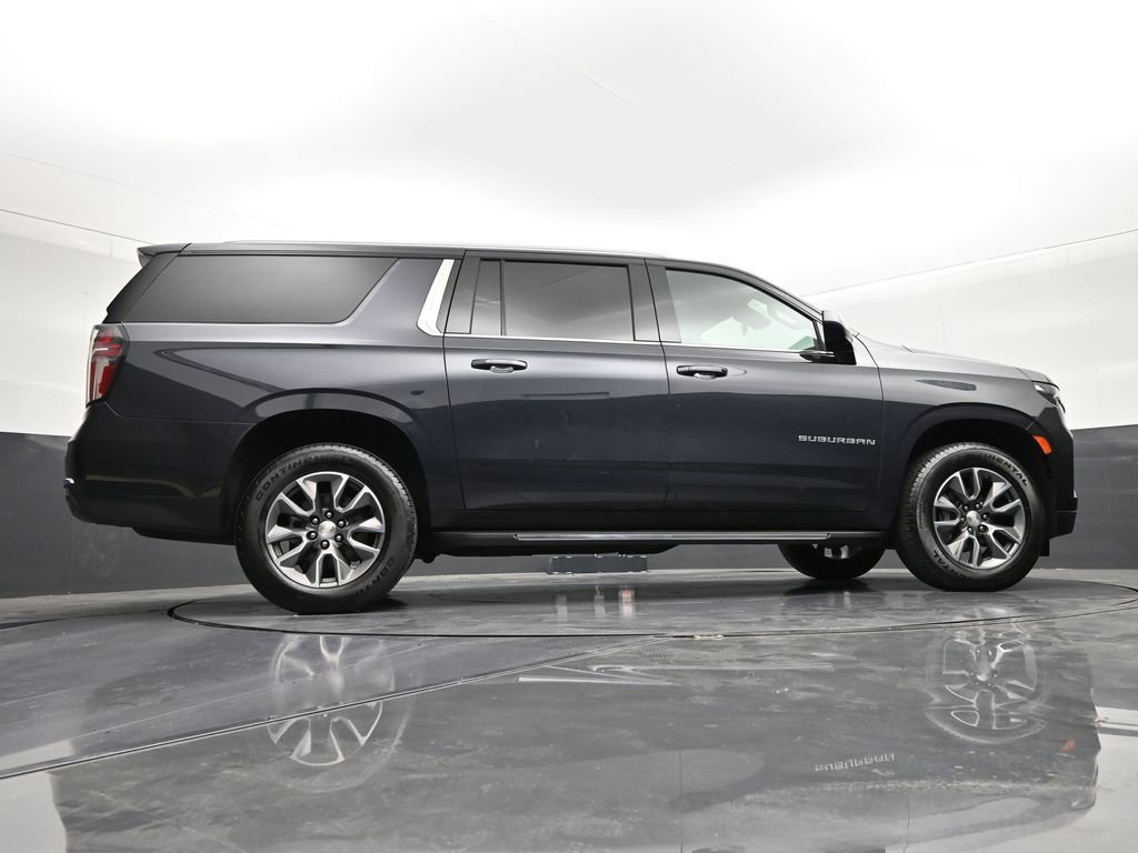 Used 2023 Chevrolet Suburban LS image 25