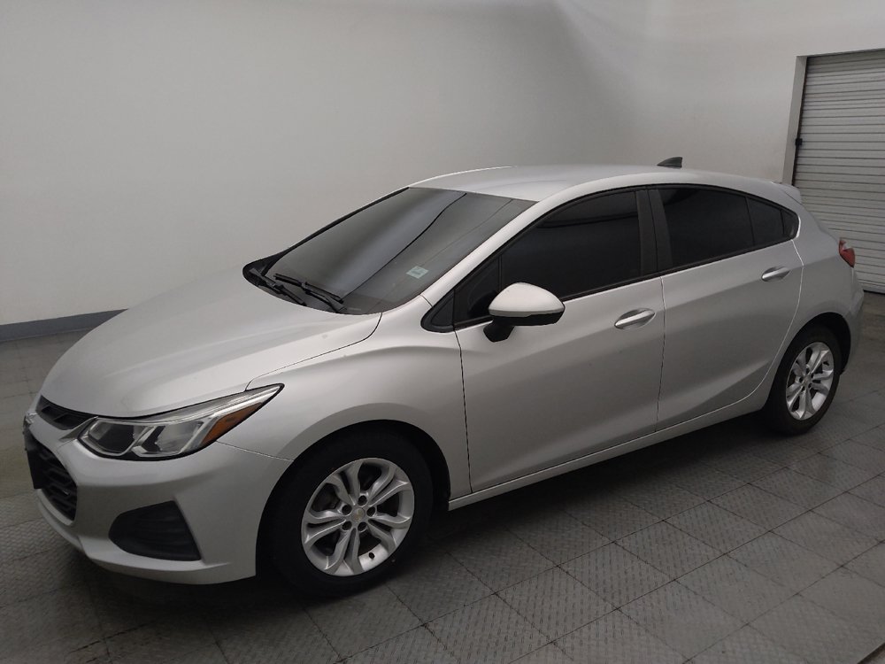 Used 2019 Chevrolet Cruze LS w/ LS Convenience Package FWD image 2