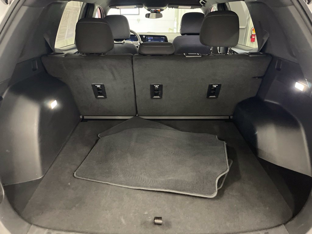 Used 2026 Chevrolet Equinox LT AWD/4WD image 15
