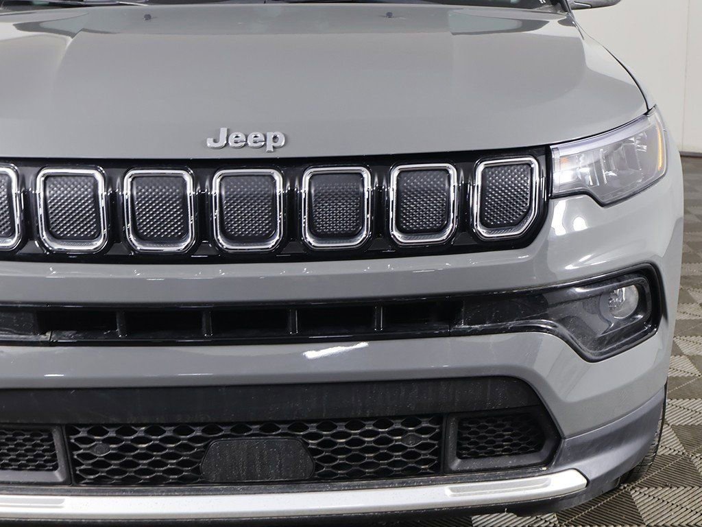 Used 2022 Jeep Compass Limited image 14