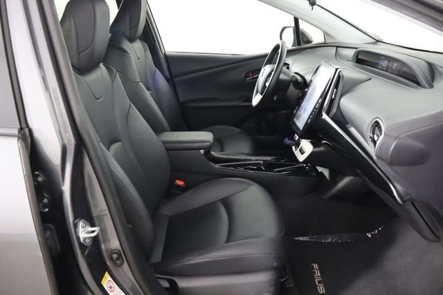 Used 2019 Toyota Prius Prime Premium image 18