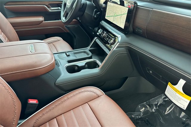New 2026 GMC Sierra 2500 Denali Ultimate w/ Max Trailering Package image 17
