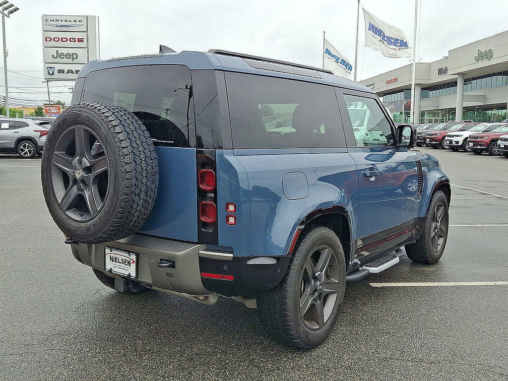 Used 2024 Land Rover Defender 90 X-Dynamic SE AWD/4WD image 31