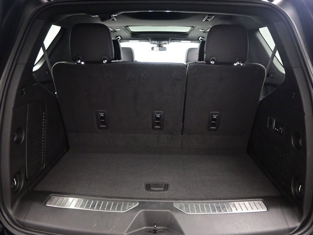 Used 2022 Chevrolet Tahoe RST w/ Luxury Package image 35