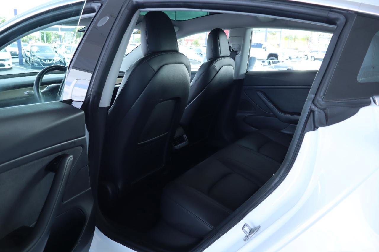 Used 2018 Tesla Model 3 Long Range RWD image 28