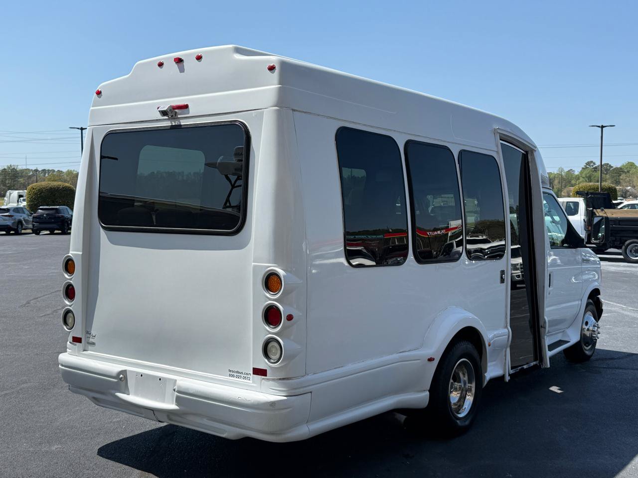 Used 2007 Ford E-350 and Econoline 350 Super Duty RWD image 4