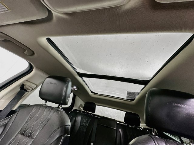 Used 2022 Buick Envision Avenir w/ Safety Package FWD image 28