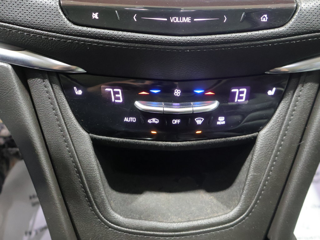 Used 2018 Cadillac XT5 Luxury w/ Driver Awareness Package AWD/4WD image 30
