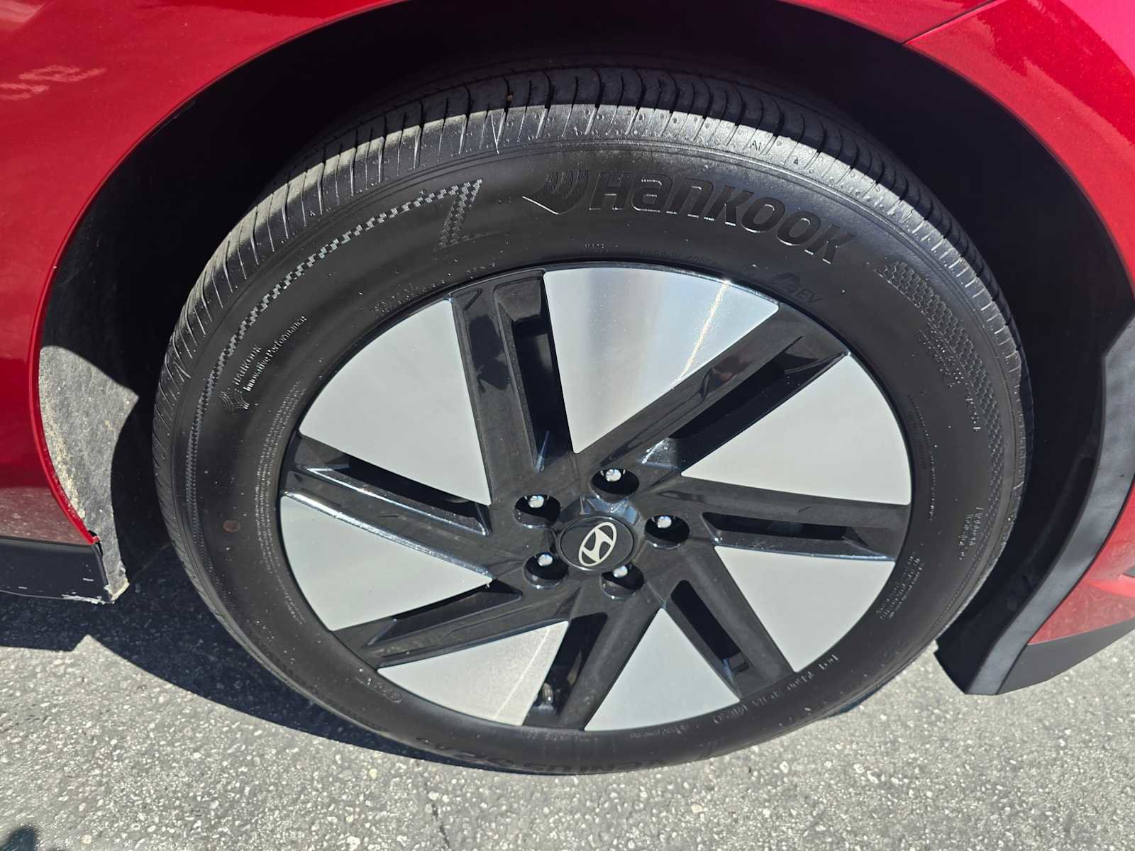 Used 2024 Hyundai Ioniq 6 SE RWD image 9