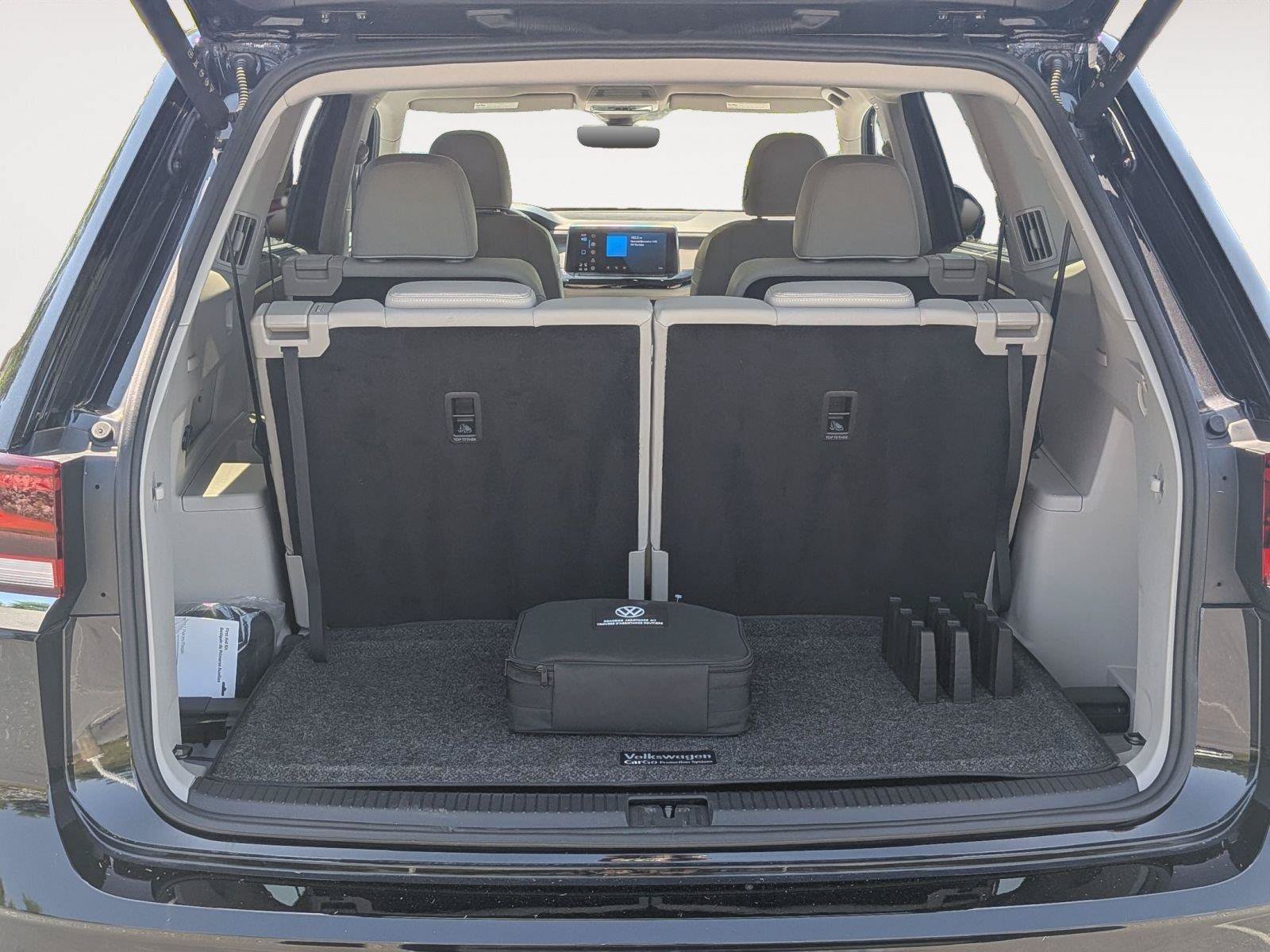 Used 2024 Volkswagen Atlas SEL Premium R-Line AWD/4WD image 20