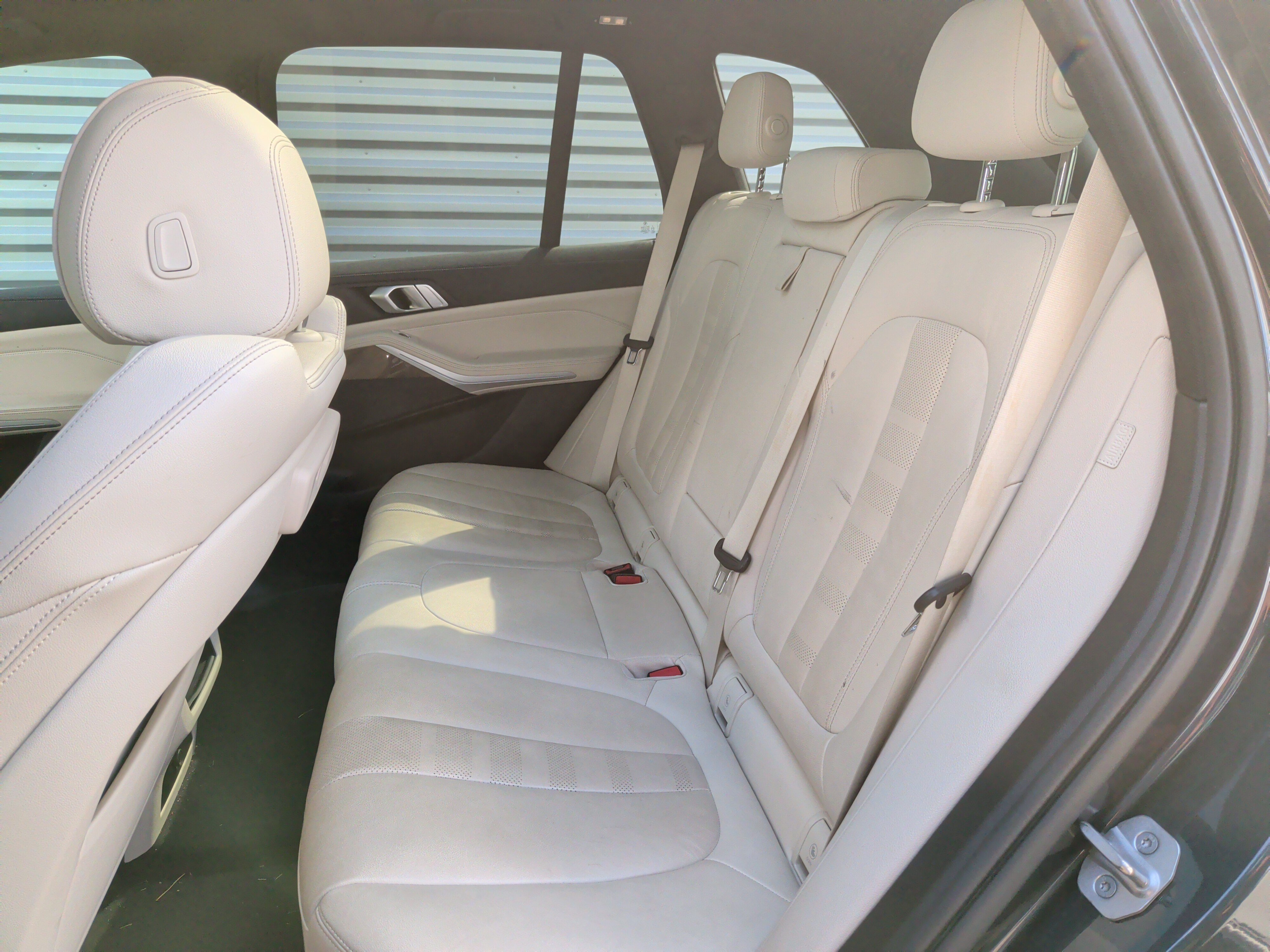 Used 2022 BMW X5 sDrive40i w/ M Sport Package RWD image 32
