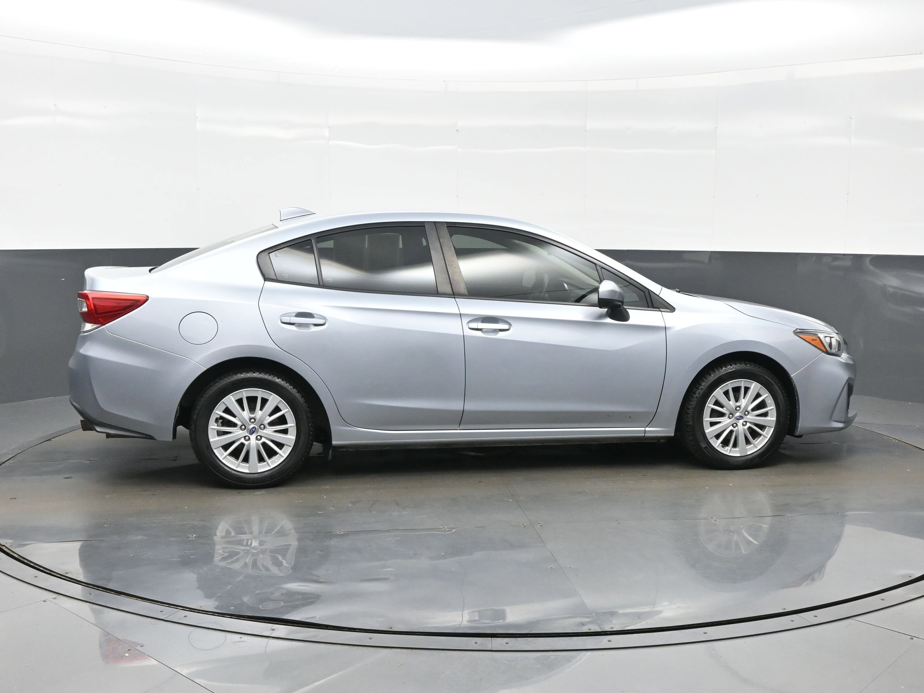 Used 2018 Subaru Impreza 2.0i Premium w/ Eyesight & BSD & Rcta AWD/4WD image 7
