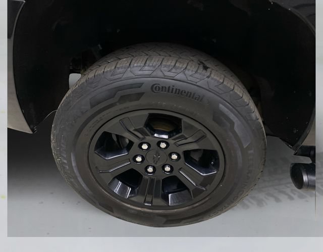 Used 2019 Chevrolet Tahoe LS w/ Enhanced Driver Alert Package AWD/4WD image 16