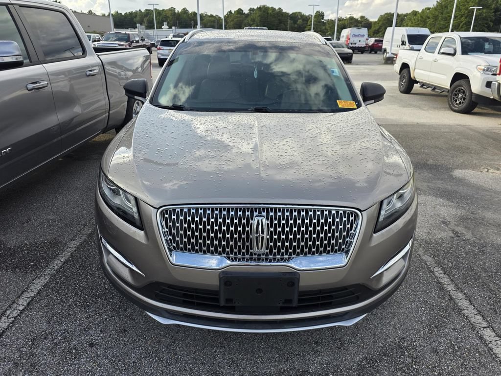 Used 2019 Lincoln MKC Premiere FWD image 2