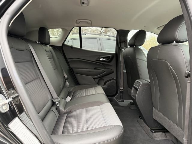 Used 2024 Chevrolet Trax LT image 16