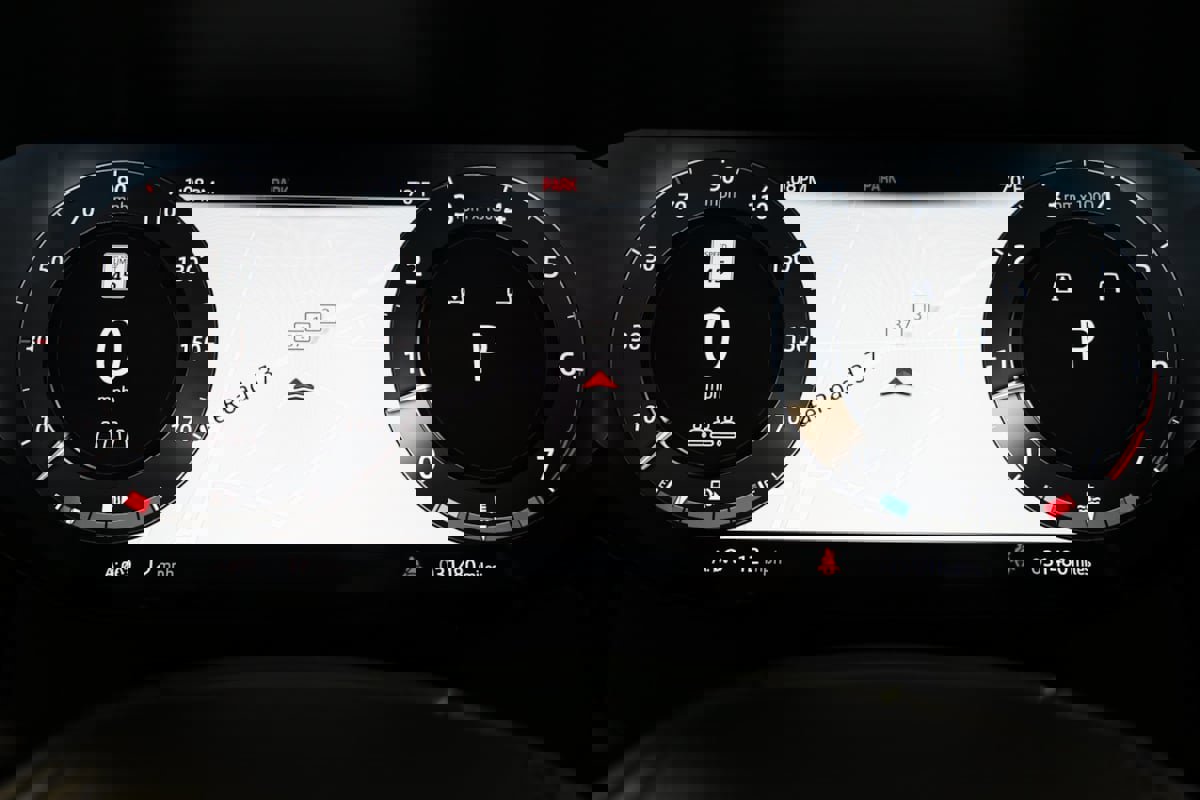 Used 2022 Land Rover Range Rover Long Wheelbase First Edition image 13