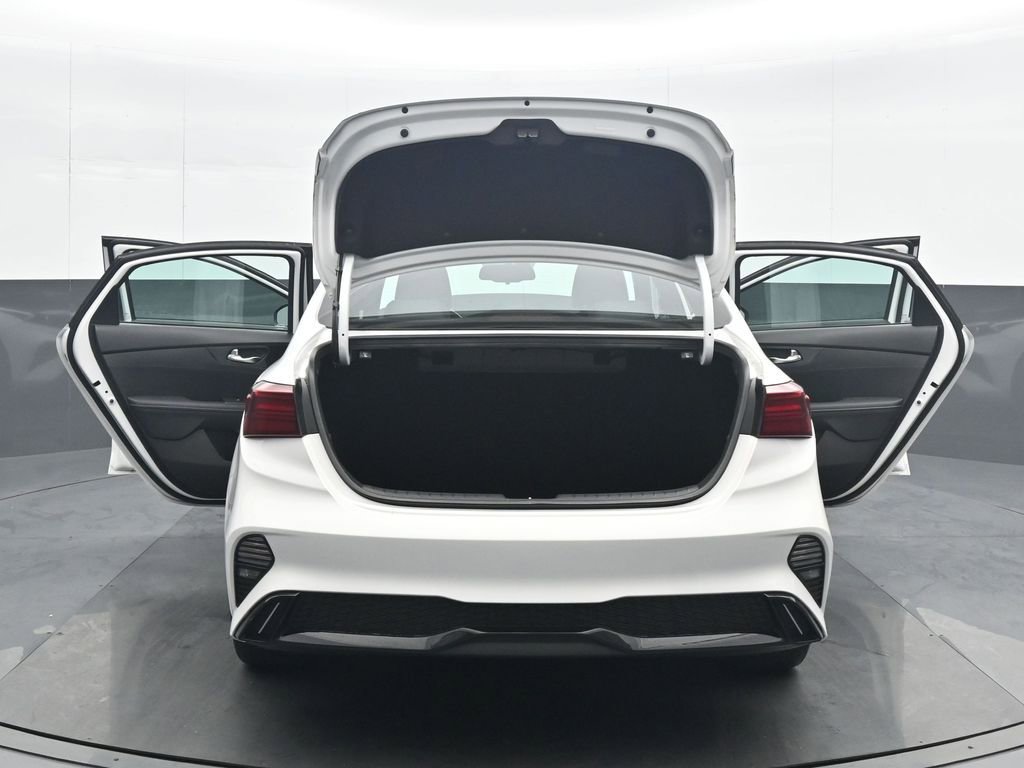 Used 2023 Kia Forte GT-Line image 35