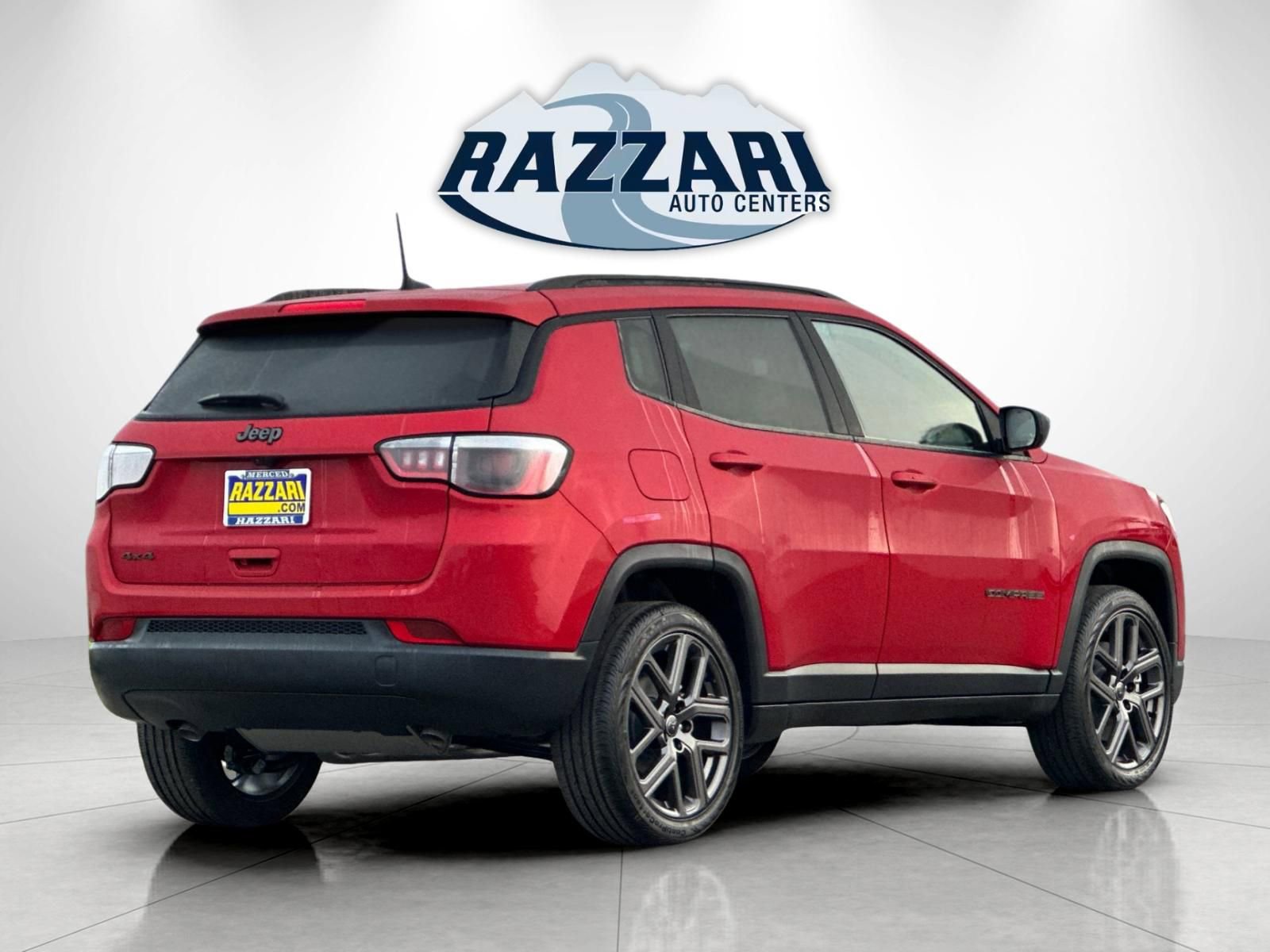 New 2026 Jeep Compass Latitude AWD/4WD image 3