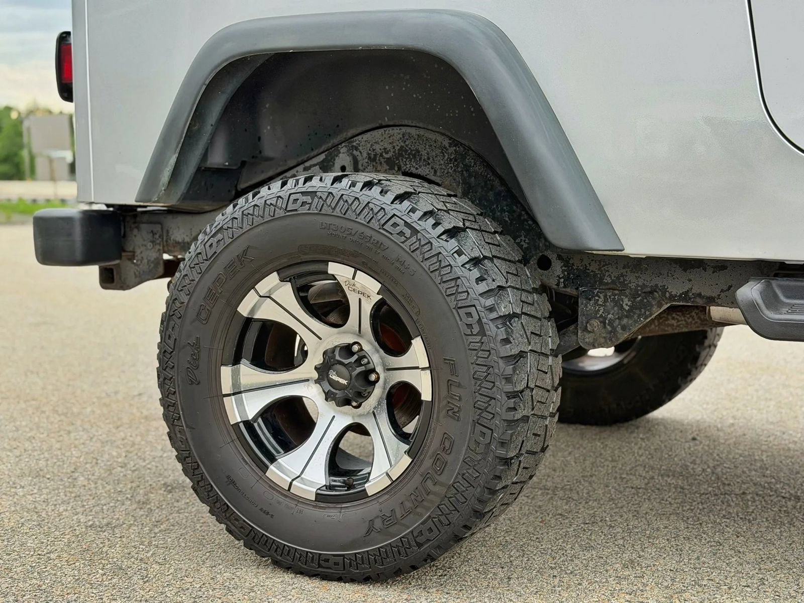 Used 2004 Jeep Wrangler 4WD image 32