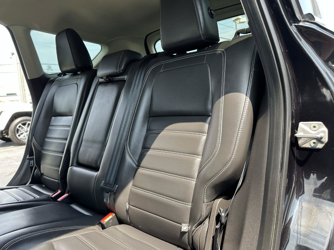 Used 2019 Ford Escape SEL AWD/4WD image 32