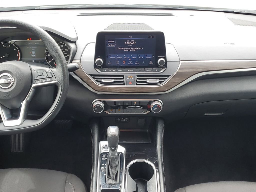 Used 2023 Nissan Altima 2.5 SV image 24