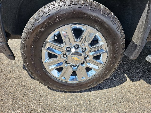 Used 2024 Chevrolet Silverado 2500 High Country w/ Z71 Off-Road Package AWD/4WD image 34