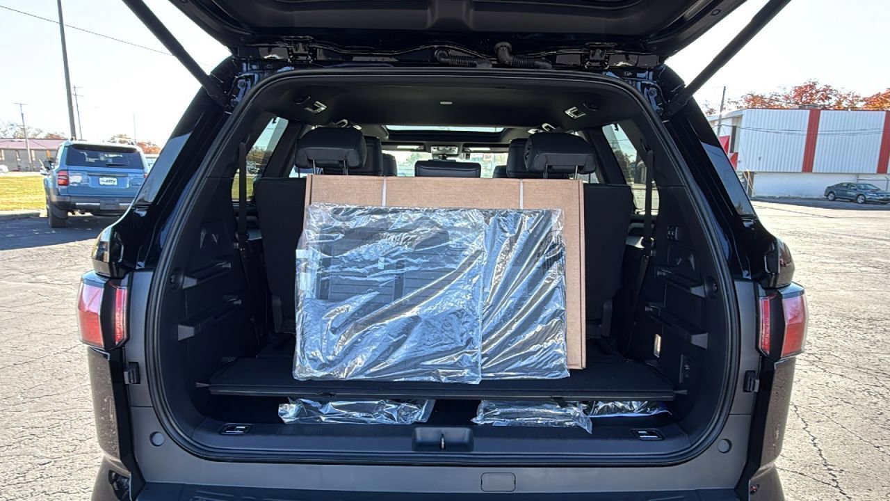 New 2026 Toyota Sequoia Platinum image 7