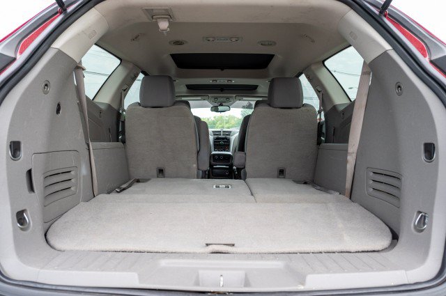 Used 2012 Chevrolet Traverse LT FWD image 42