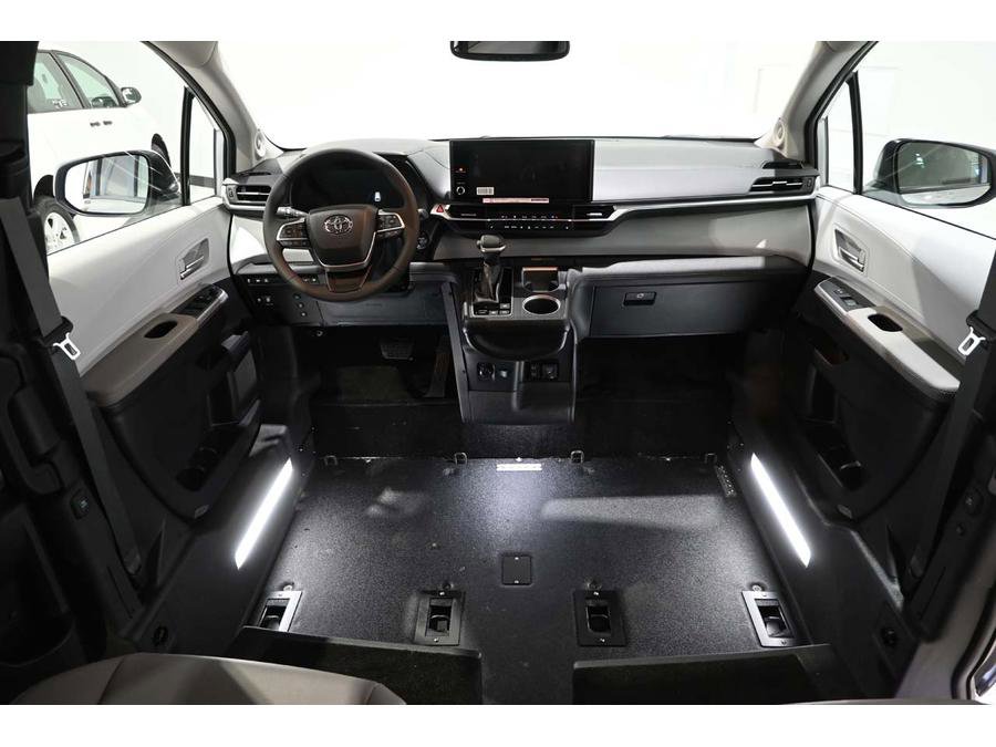 New 2025 Toyota Sienna XLE w/ XLE Plus Package image 20